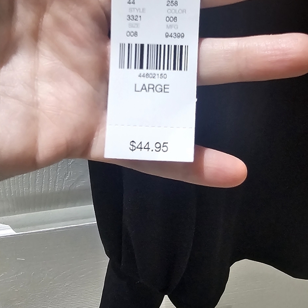 New York and Company Woman's Turtleneck Blouse that Slightly Balloon Large NWT - Picture 3 of 7